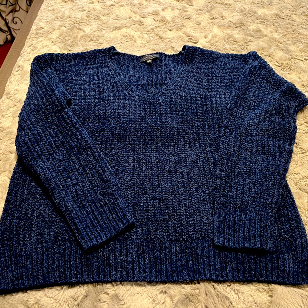 Lucky Brand V-Neck Blue Sweater
